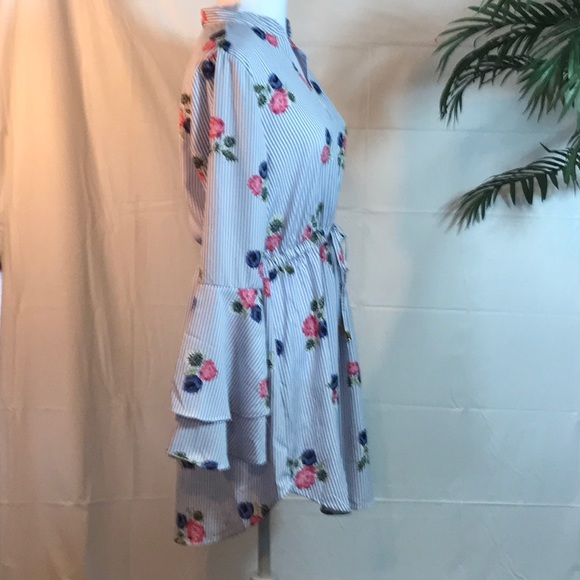 Shirt striped dress with bell sleeves * - Picture 3 of 8